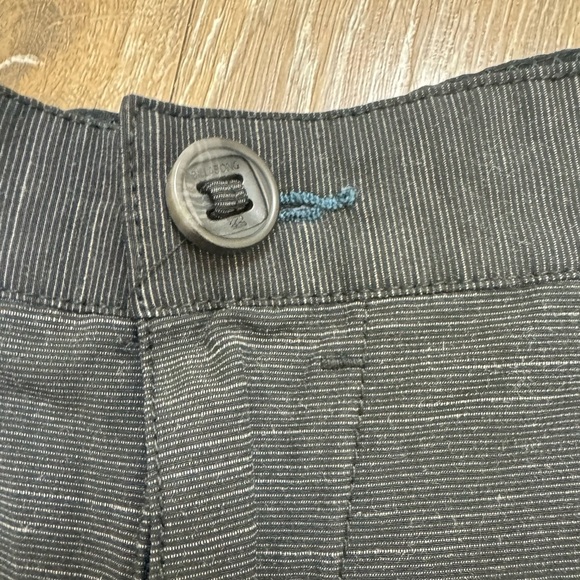 Billabong Charcoal Front Shorts Size 34 - Picture 2 of 8